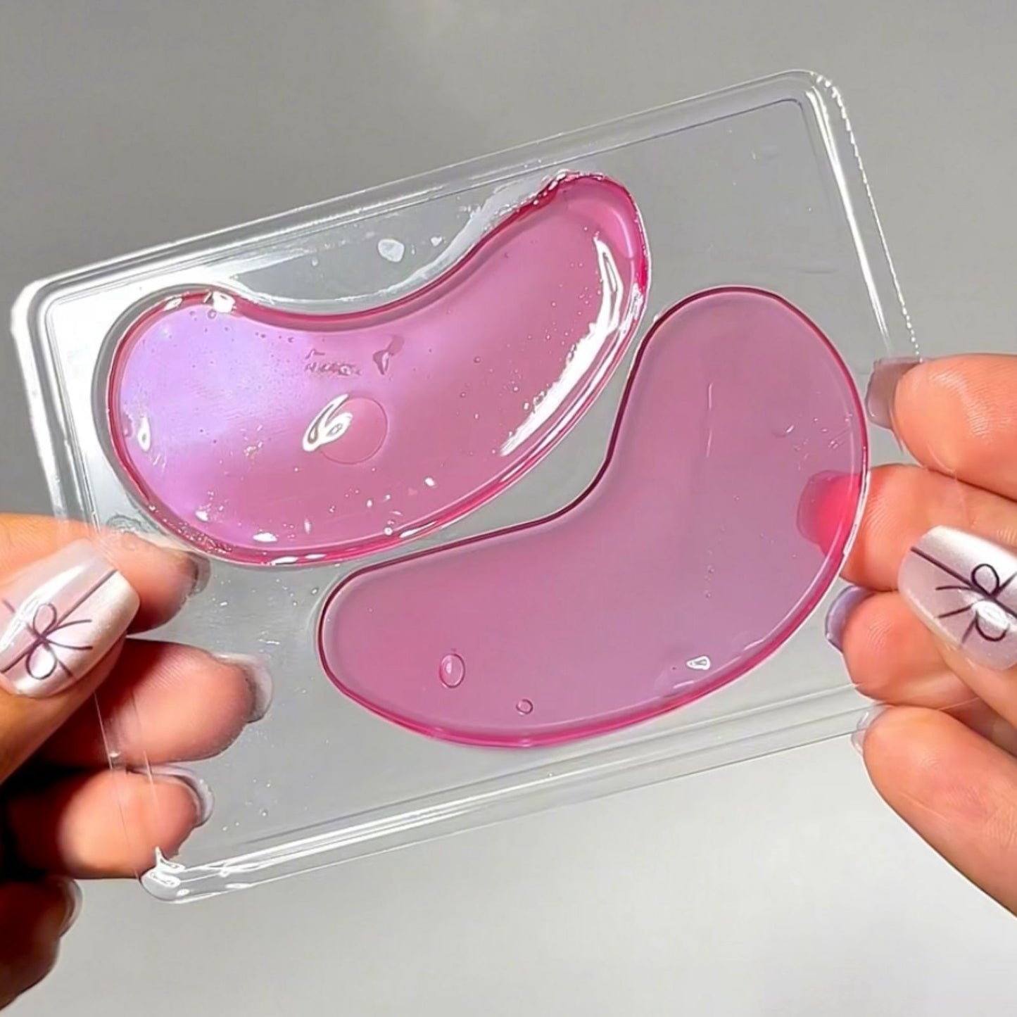 Premium DHEO Collagen Eye Patches — spa-like treatment to hydrate, refresh, and rejuvenate under-eye skin while improving elasticity and radiance.