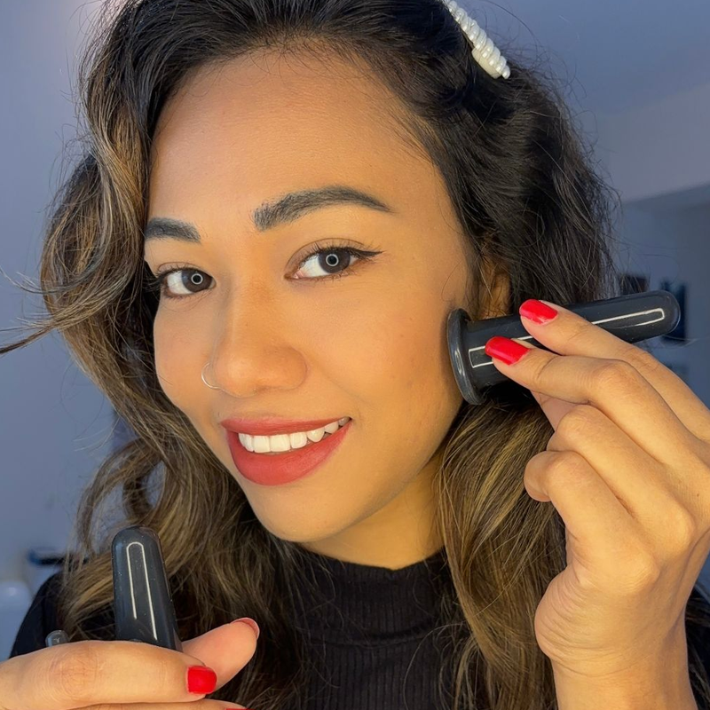 Youthful Skin, Effortlessly
Fight fine lines, puffiness, and dullness with regular cupping massage. Our easy-glide cups work perfectly with oils or serums to improve elasticity and bring out your skin’s natural radiance.