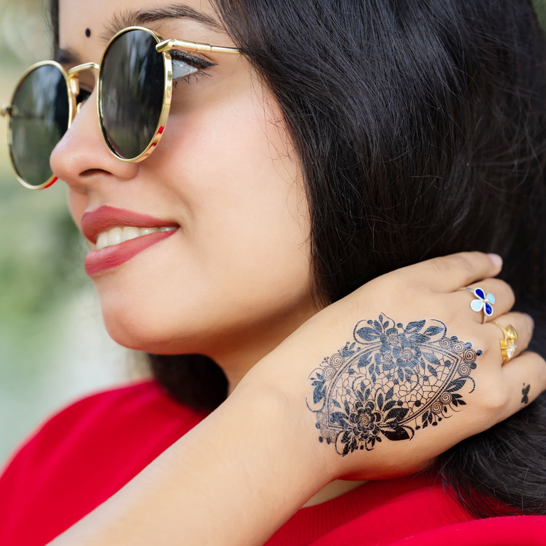 Instant body art for every style.
Lasts days, yet comes off when you wan