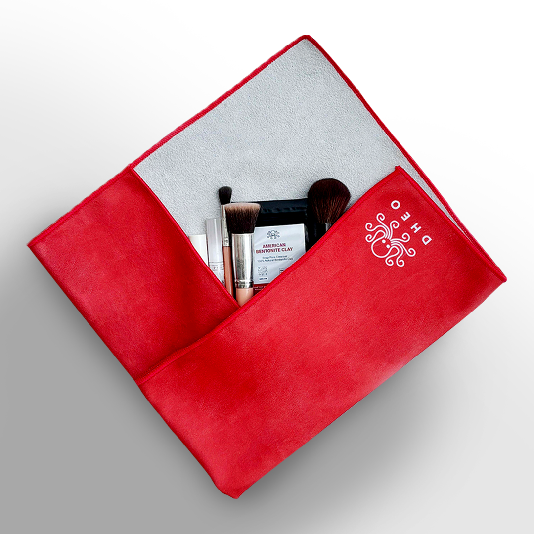 DHEO Magic Bag – lightweight, self-adhesive storage cloth for makeup, gadgets, and travel essentials. Washable, reusable, and versatile with anti-dust and anti-scratch protection.