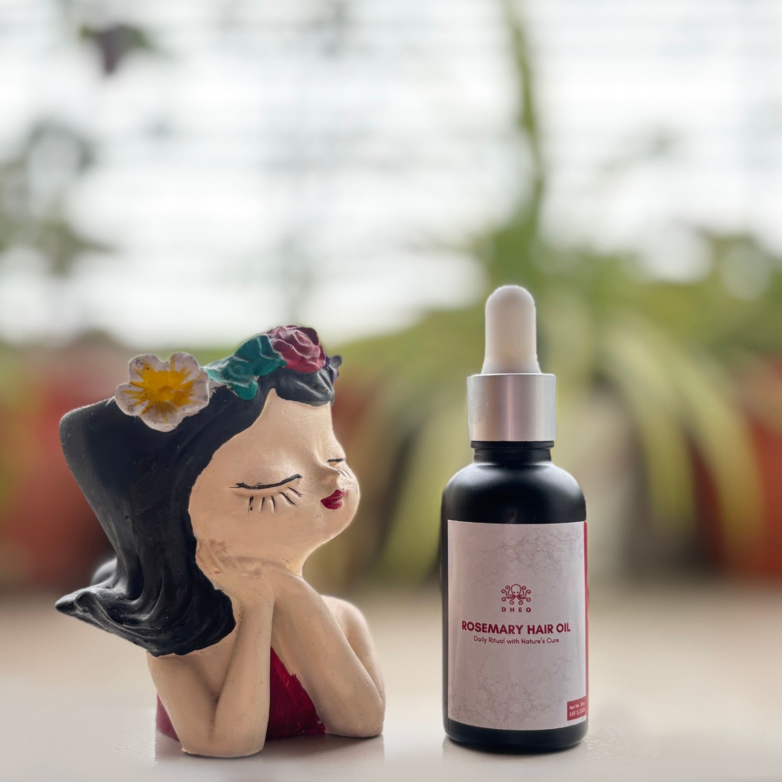 Nourish your scalp and strengthen hair from root to tip with this natural oil blend. Promotes growth while reducing dryness and flakiness.