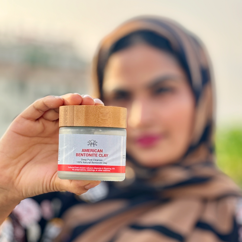 100% Pure – No Fillers, No Chemicals
Crafted from high-sodium bentonite with no additives, it's a safe, chemical-free detox that calms inflammation and redness with every use.