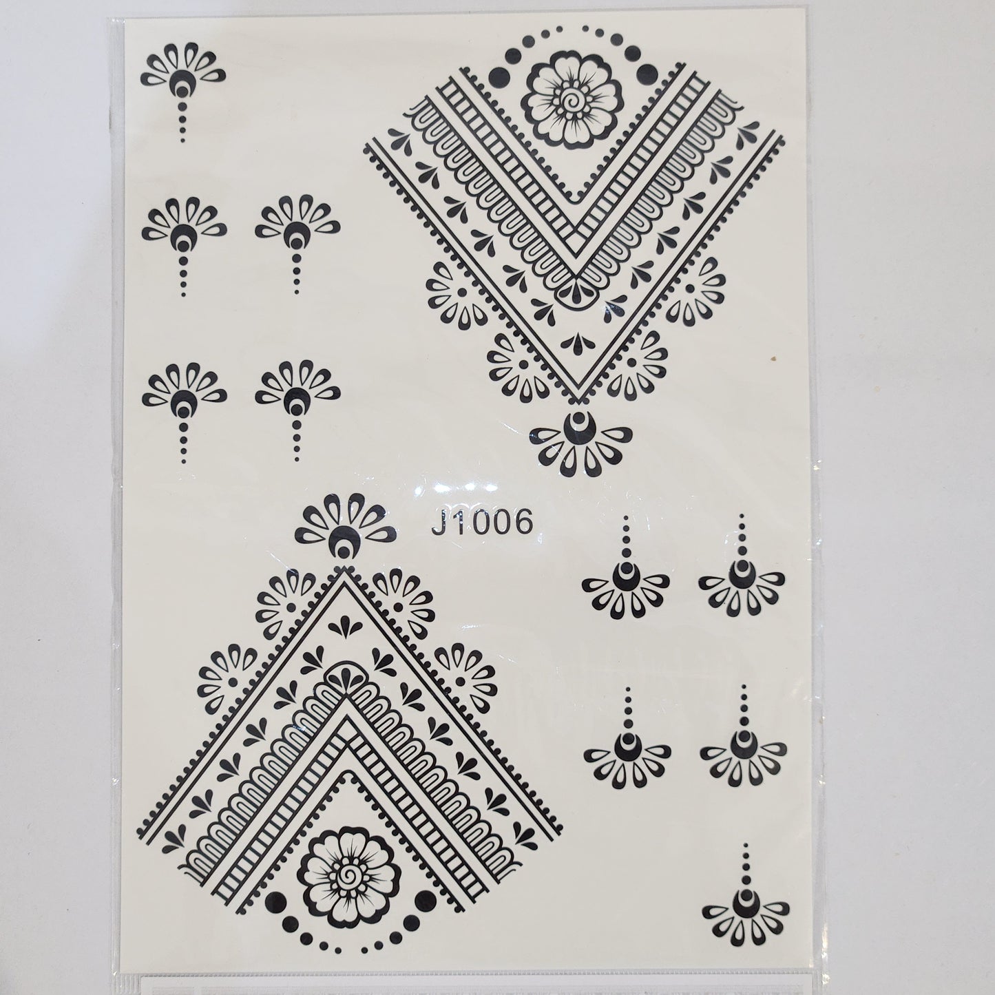 Elowra J1006 B