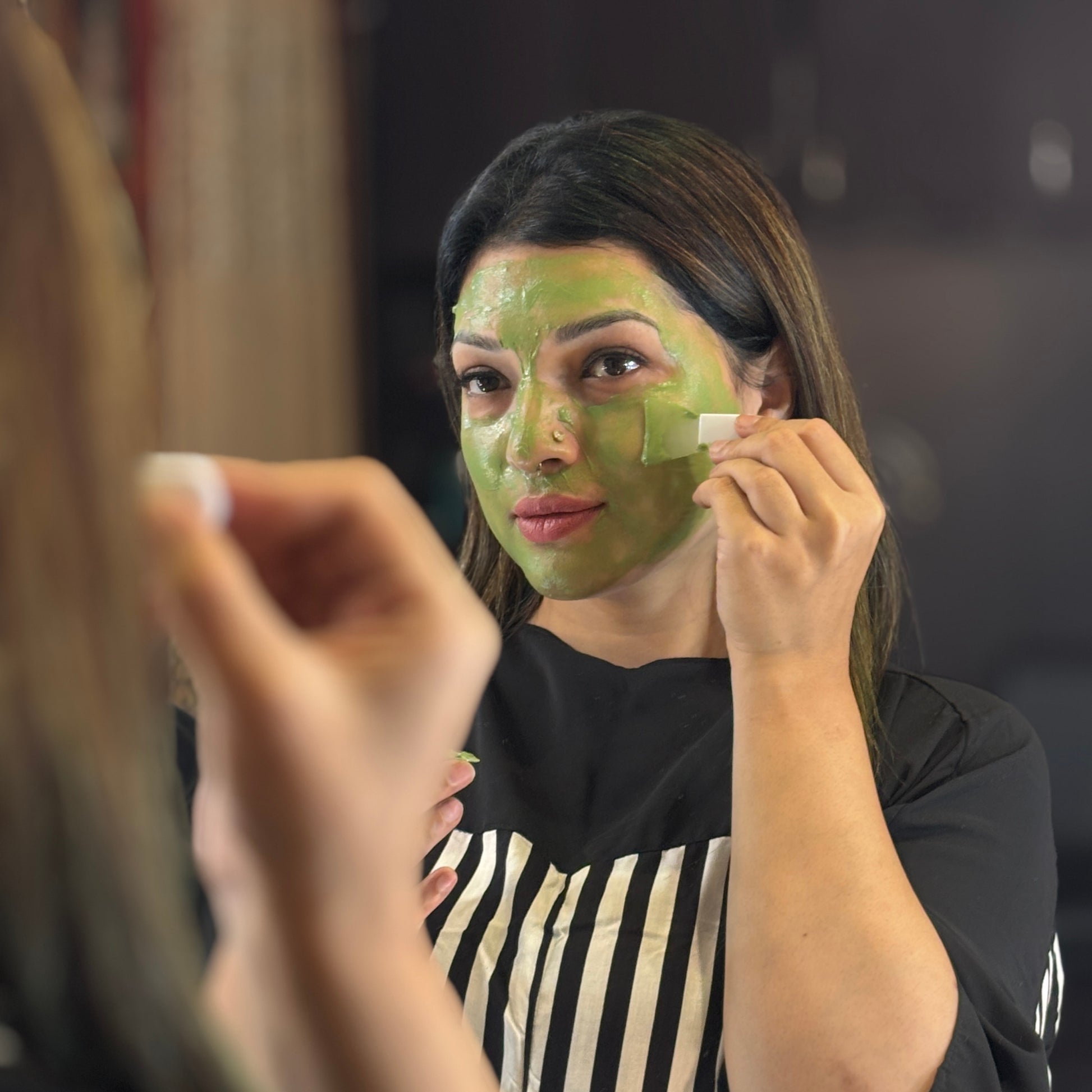 DHEO Anti-Aging & Pigmentation Facial Mask Pods set of 5 — skincare masks with black tea, aloe vera, matcha, rose, and green tea to hydrate, brighten, and rejuvenate skin. Premium facial treatment for glowing, youthful, even-toned complexion.