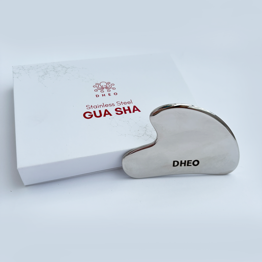 Facial Massage, Reinvented
With its sleek, ergonomic shape, this metal Gua Sha hugs every curve of your face and neck—releasing tension, lifting skin, and reducing fine lines with each smooth glide.