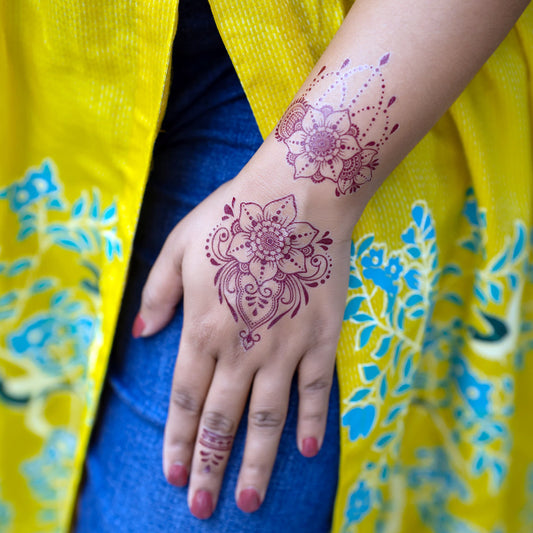 Henna tattoos made for everyone.Simple to use, stunning to wear