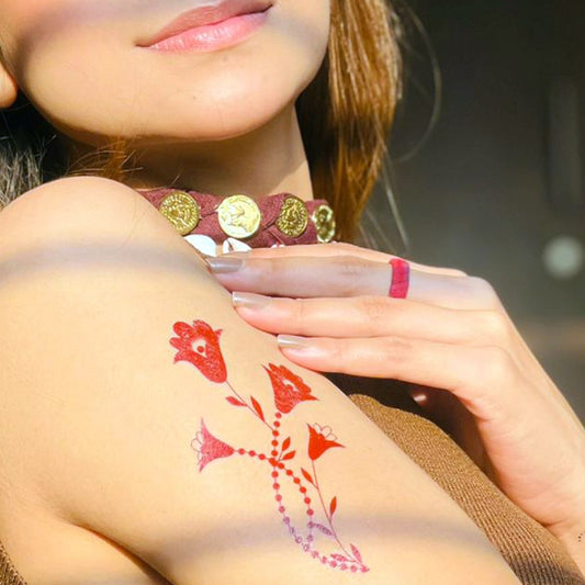 Water-activated henna tattoos.Easy to apply, even easier to love