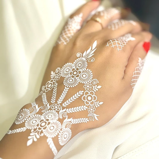 Elegant designs in seconds.Peel, press, and flaunt your henna