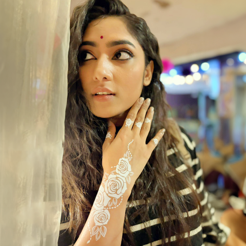 Skip the drying time—this henna tattoo applies in just 30 seconds with a damp cloth.