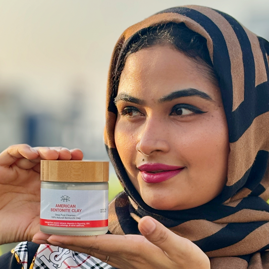 Powerful Oil Control for Oily & Sensitive Skin
Sourced from Wyoming, USA, this natural clay balances sebum levels, making it ideal for oily to combination skin without irritating sensitive types.