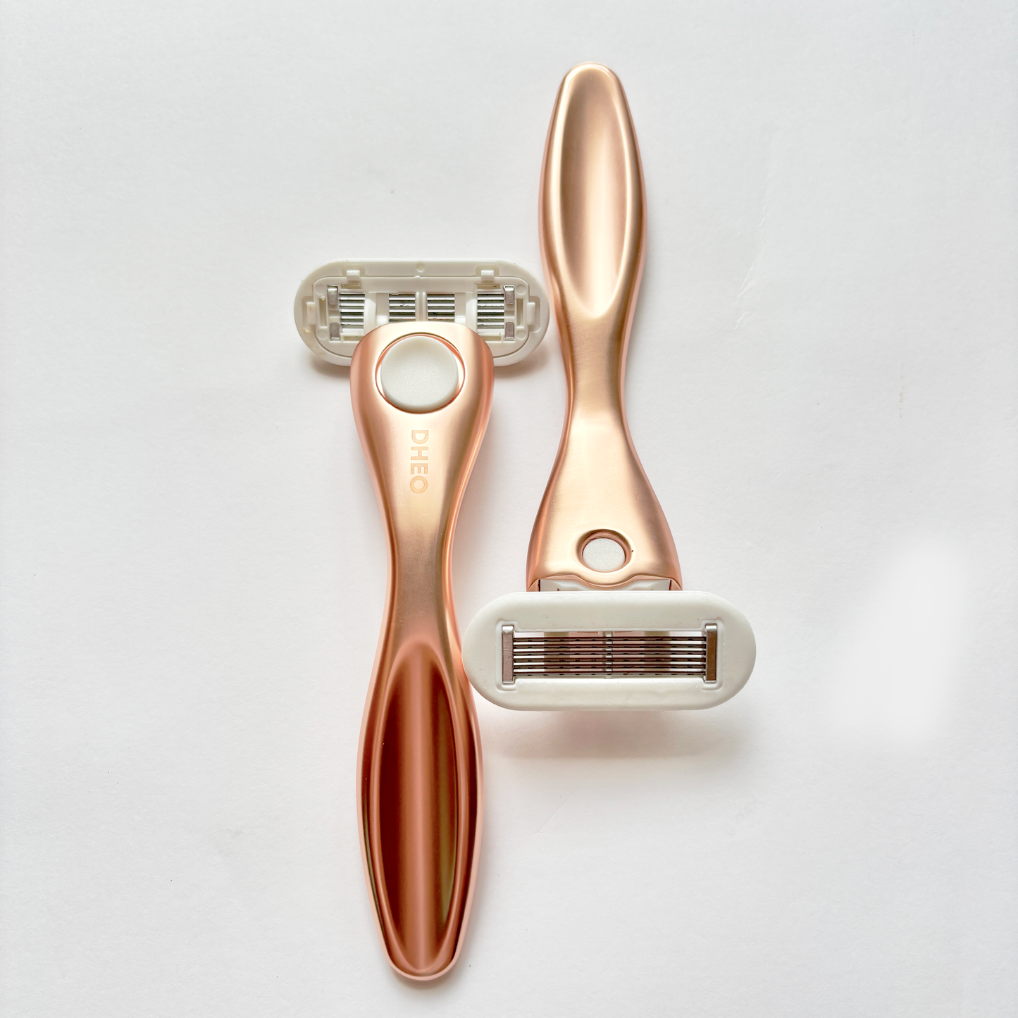 DHEO Bikini Razor Metal front view showing chrome handle and precision blade head